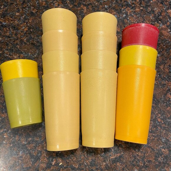Vintage Tupperware Tumblers Harvest Gold Set of 13 Stackable Cups MCM - Picture 1 of 2
